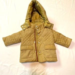 Gucci baby coat in Tan size 3-6 Months
